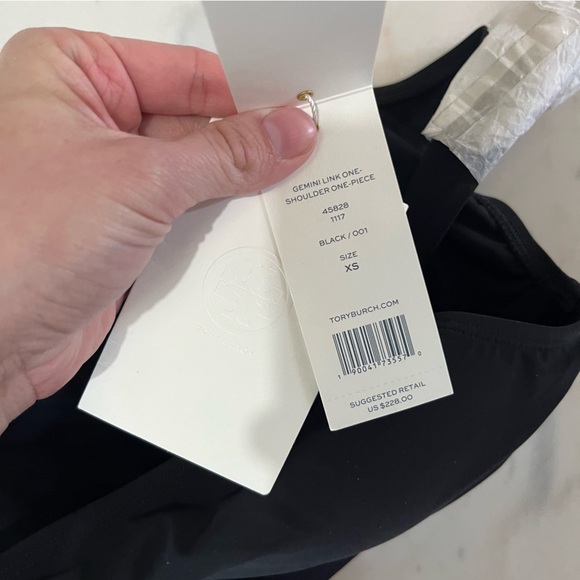 Tory Burch Gemini Link Silver Metal One Shoulder One Piece Swimsuit Black NWT - Picture 6 of 6